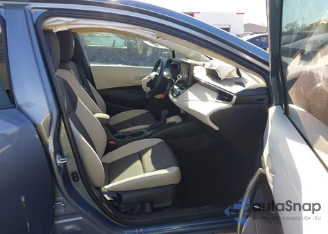 2025 Toyota Corolla Le z USA, uszkodzony, nr VIN 5YFB4MDE8SP357185